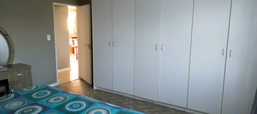 2 Bedroom Property for Sale in Heritage Park Western Cape